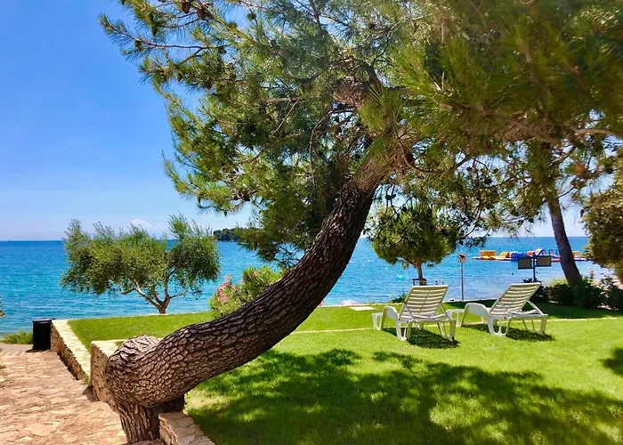 Al Mare Apartments